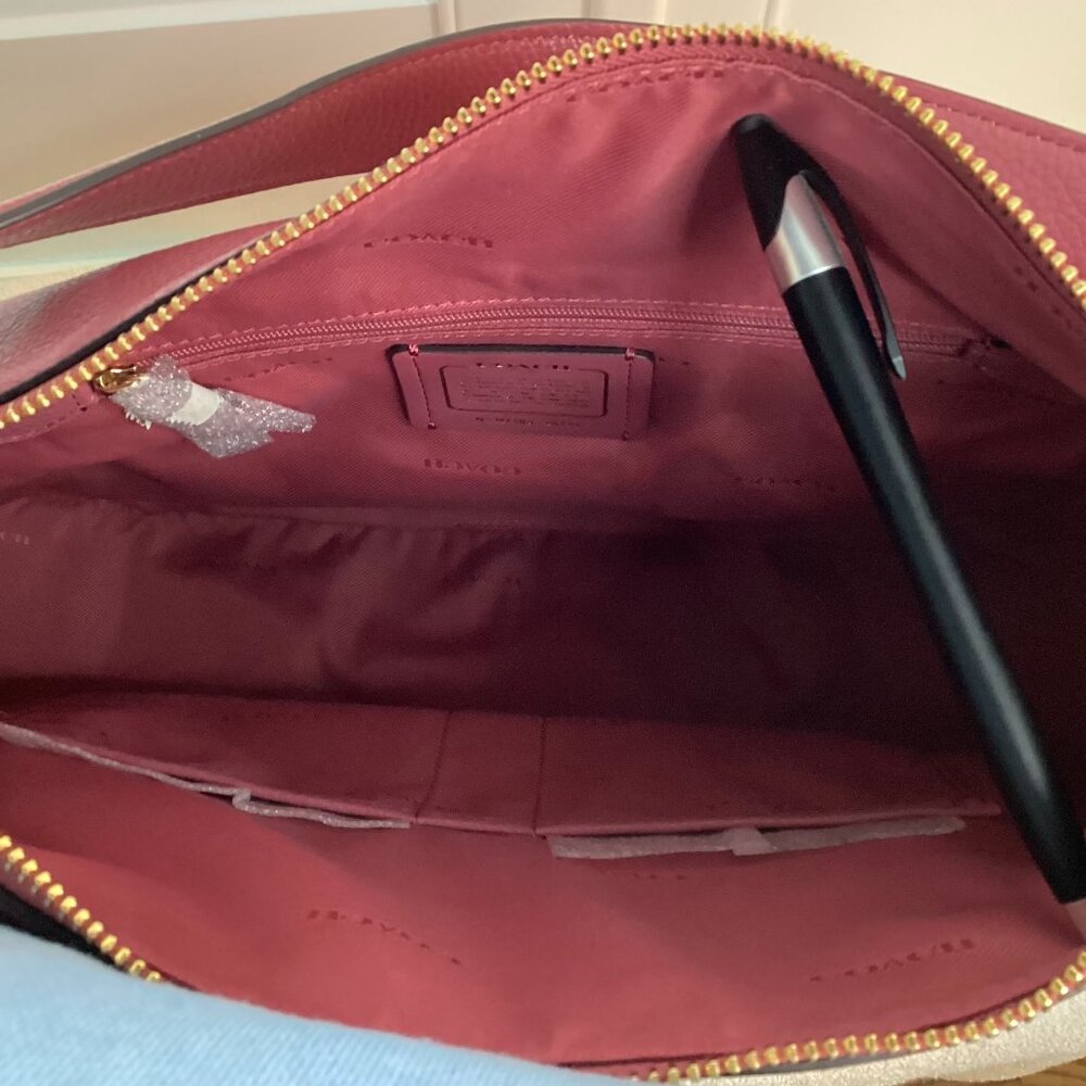 NWT Coach Turnlock Hobo | LI Rouge Red 24771 | Boutique - PRICE FIRM - Picture 6 of 9